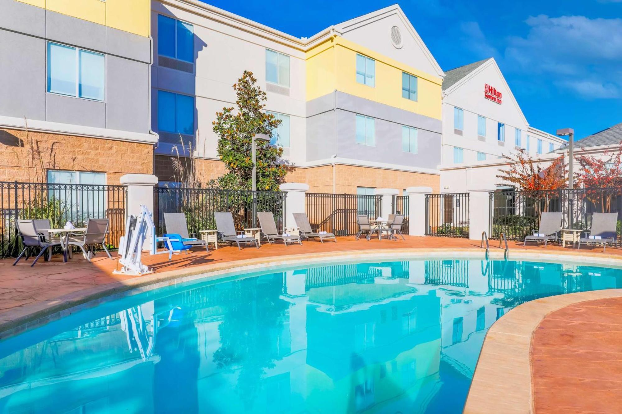 Hilton Garden Inn Норман Екстериор снимка